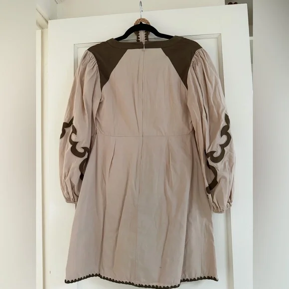 Anna Cate Octavia Mini Dress
Size XS | Worn Once | Excellent Condition - Picture 3 of 4